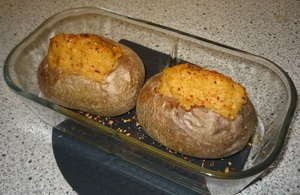 Bagekartofler med paprikafyld