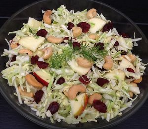 Spidskålssalat med æble