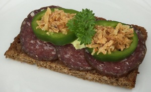 Oksespegepølse med grøn snack-peber