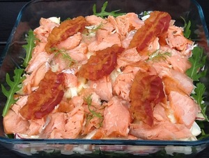 Varmrøget laks med bacon