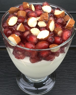 Græsk yoghurt med granatæble