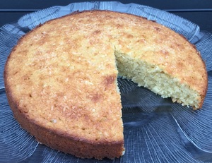 Kokoskage med æbler