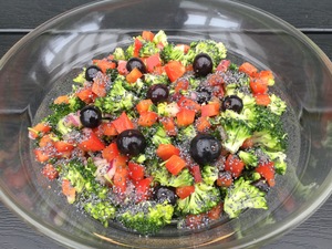 Broccolisalat med blåbær