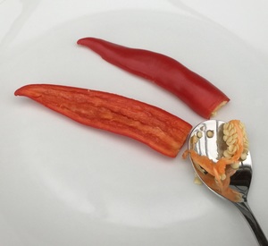 Fjern kerner fra chili