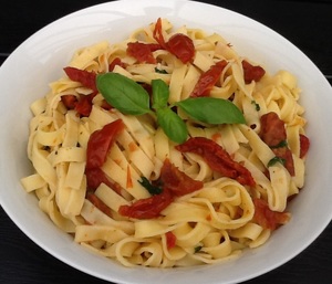 Pasta i urtebouillon