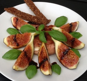 Mozzarella med prosciuttoskinke 