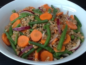 Speltsalat med grønne bønner