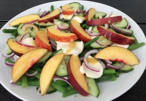 Bønnesalat med nektarin